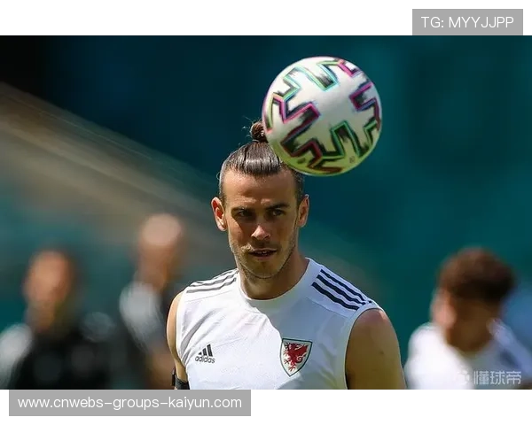 托特纳姆热刺—贝尔左路斜传成功助攻